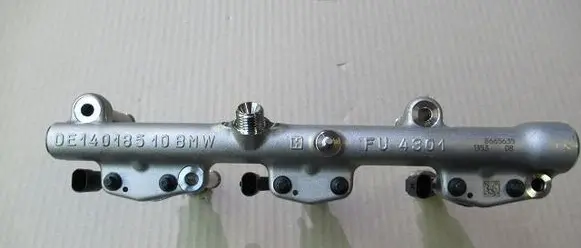 BMW Z4 E89 Fuel main line pipe 8665635T