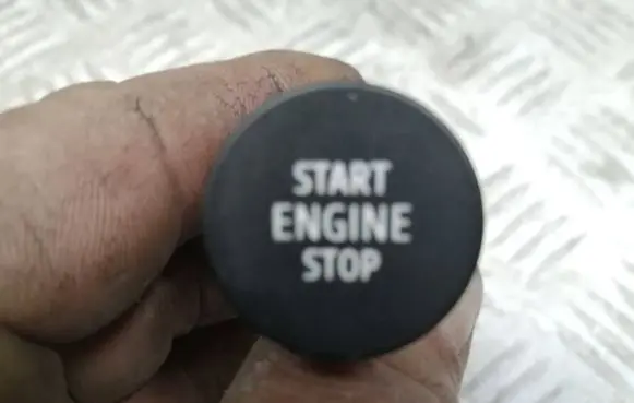 Dacia Sandero III Engine start stop button switch 251503993R 210713 32136501
