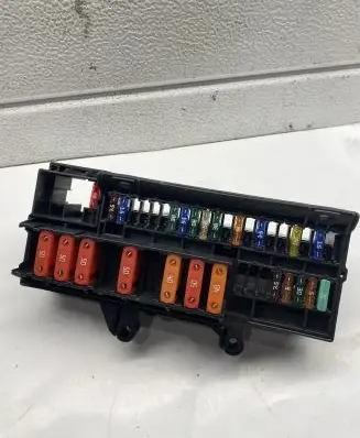 BMW 7 E65 E66 Fuse module 18560
