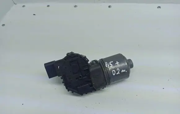 Volkswagen PASSAT B5.5 Wiper motor