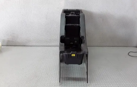Opel Antara Armrest