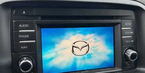 Mazda CX-5 Radio/CD/DVD/GPS head unit KR8566DV0