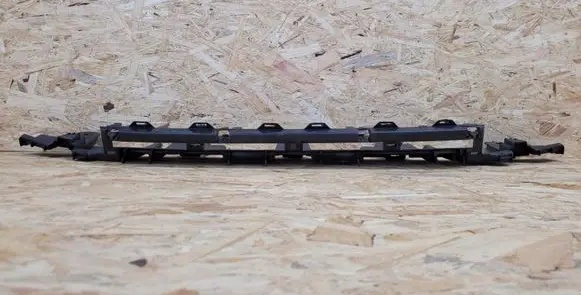 Audi TT TTS Mk2 Front bumper mounting bracket 8J0807233F