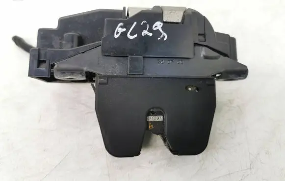 Peugeot 207 Tailgate/trunk/boot lock/catch/latch 9660403980 0153378 24F07