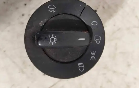Volkswagen PASSAT B6 Light switch 1K0941431M K1MTT