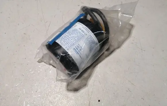Opel Insignia A Tire air pump compressor 13189814