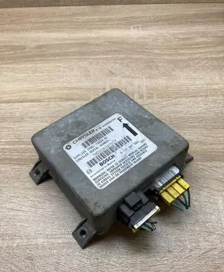 Chrysler Voyager Airbag control unit/module 04686256 0285001093