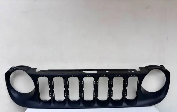 Jeep Renegade Front bumper upper radiator grill 735587825