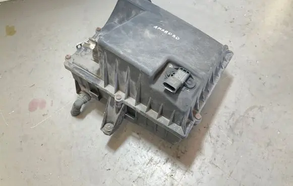 Volkswagen Amarok Air filter box 2H0129607F