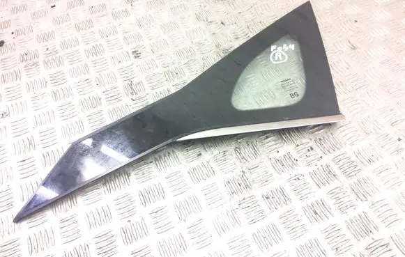 Nissan Qashqai J12 Front triangle window/glass 43r00049