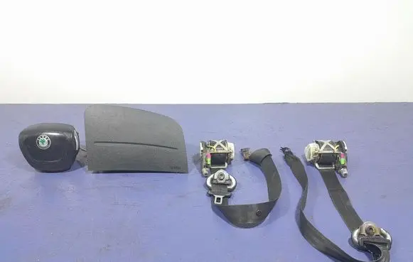 Skoda Fabia Mk2 (5J) Airbag set 5J1880202
