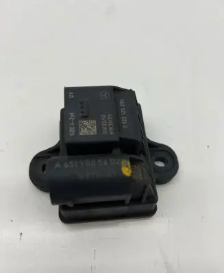 Mercedes-Benz C W205 Glow plug pre-heat relay A6519005602 14177015161
