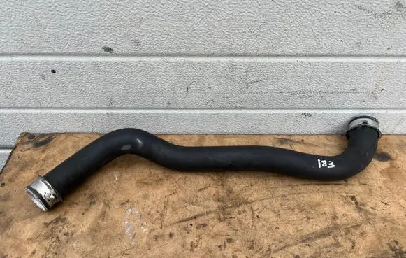 Mercedes-Benz E W211 Engine coolant pipe/hose A2115015382