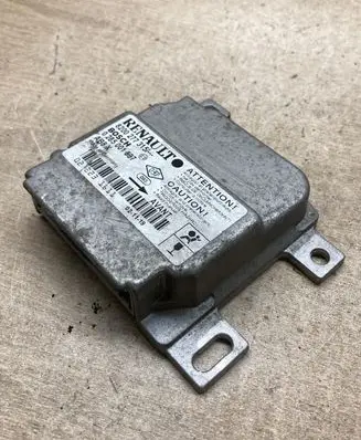 Renault Clio II Airbag control unit/module 8200277315 0285001537