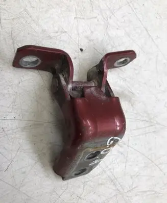 Mazda CX-3 Rear door lower hinge