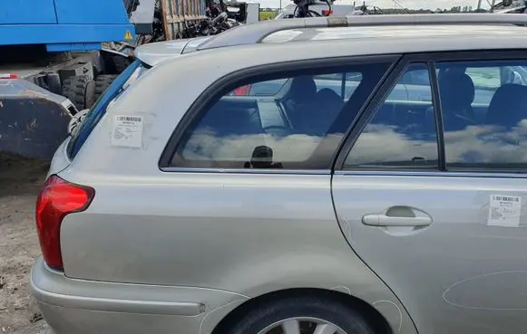 Toyota Avensis T250 Rear quarter panel 1C0