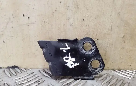 Fender mounting bracket
