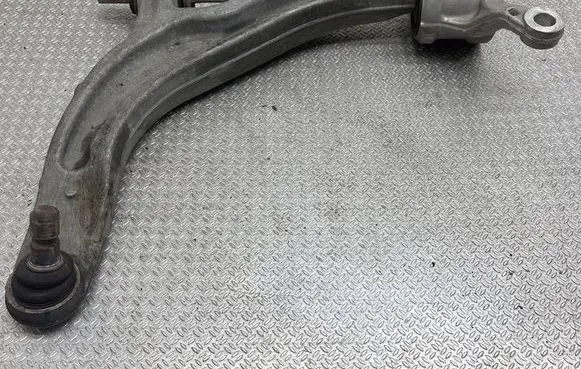 Chrysler Pacifica Front lower control arm/wishbone 68229021AG