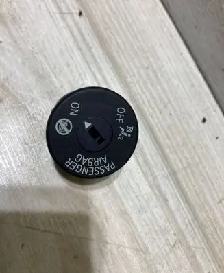 BMW X2 F39 Passenger airbag on/off switch 9326501
