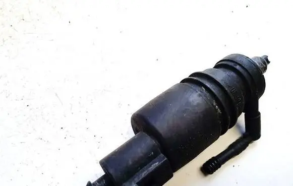 Audi A6 S6 C5 4B Windscreen/windshield washer pump 1j0973722