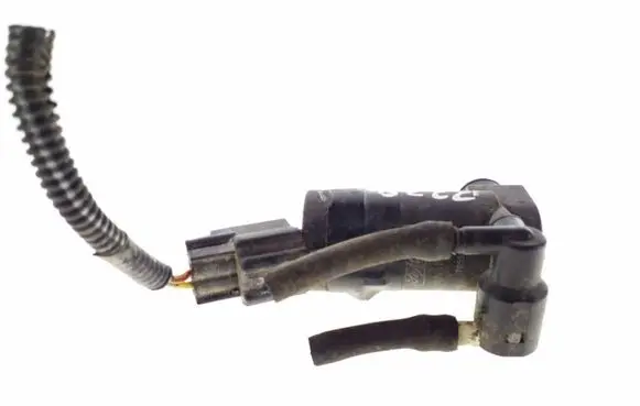 Volvo XC70 Windscreen/windshield washer pump 1S7117K624FE