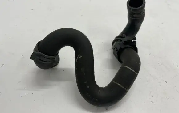 Audi A5 8T 8F Engine coolant pipe/hose