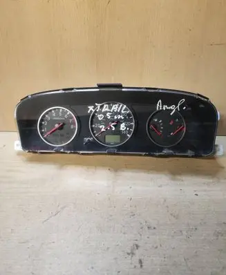 Nissan X-Trail T30 Speedometer (instrument cluster) EQ316 53230004