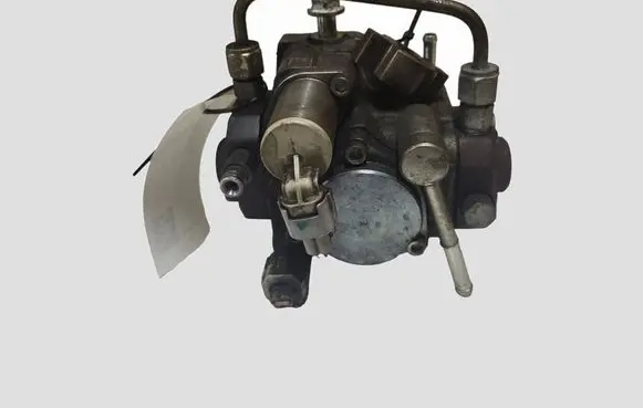 Toyota Auris 150 Fuel injection high pressure pump 221000R040