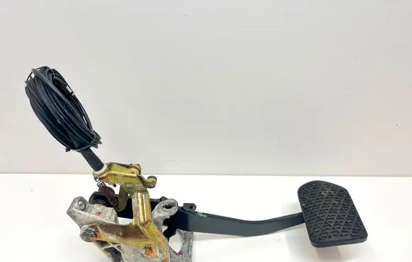 Mercedes-Benz SL R129 Brake pedal A1292910082 A1292900419