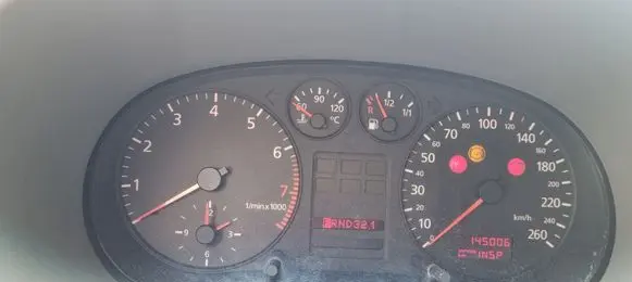 Speedometer (instrument cluster)