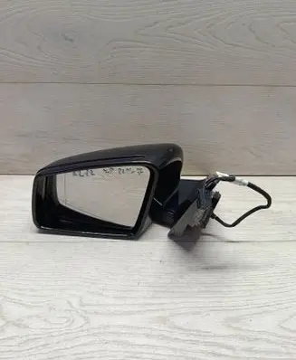 Mercedes-Benz E W212 Front door electric wing mirror A2128105116 9040