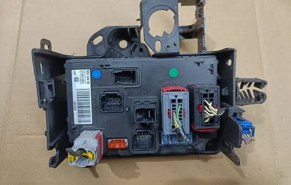 Citroen C6 Fuse module 9656148180 BSCA0400 S120017001