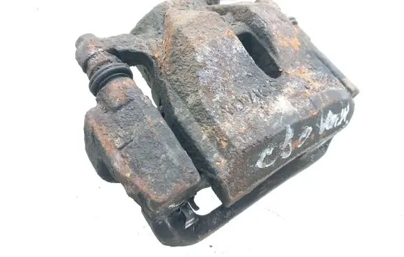 Toyota RAV 4 (XA30) Front brake caliper