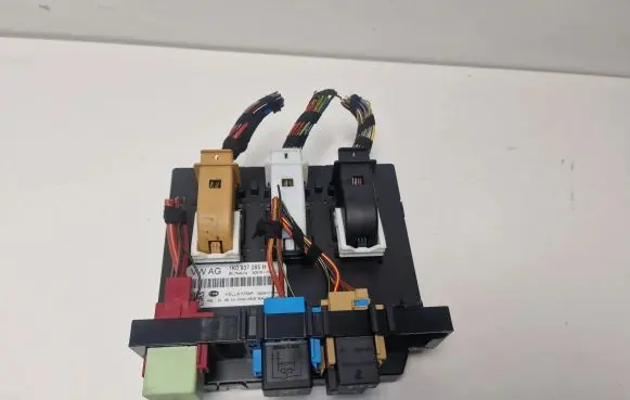 Volkswagen Golf VI Comfort/convenience module 1K0937085H