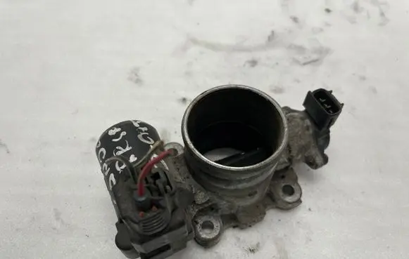 Toyota Corolla Verso E121 Engine shut-off valve PA612GF33