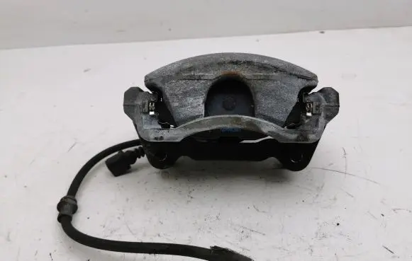 Volkswagen Golf VIII Front brake caliper
