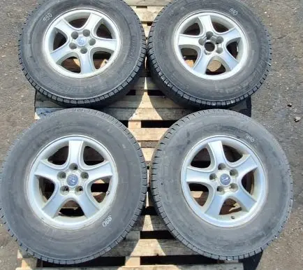 R16 alloy rim