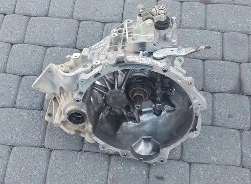 Mitsubishi Space Star Manual 5 speed gearbox