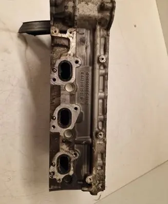 Mercedes-Benz C W204 Engine head R6420163901