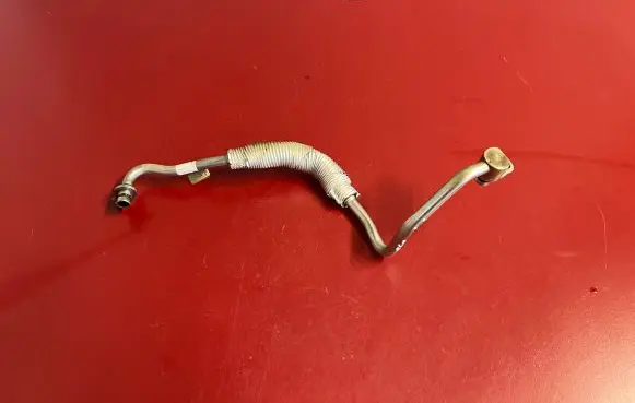 BMW X1 F48 F49 Turbo turbocharger oiling pipe/hose 8629969