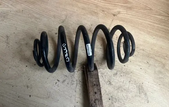 Opel Astra J Rear coil spring AADY