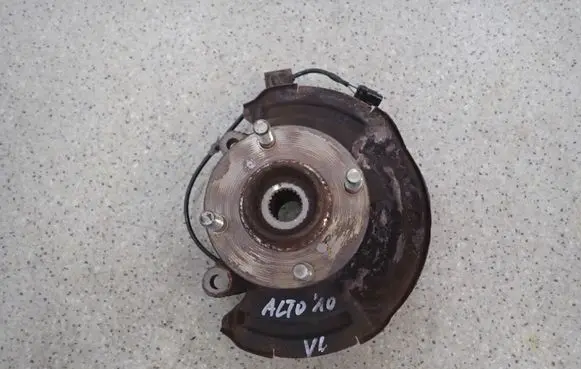 Suzuki Alto Front wheel hub spindle knuckle