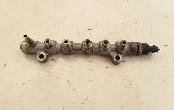 Renault Espace - Grand espace IV Fuel main line pipe