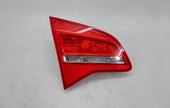 Opel Meriva B Tailgate rear/tail lights 13260838