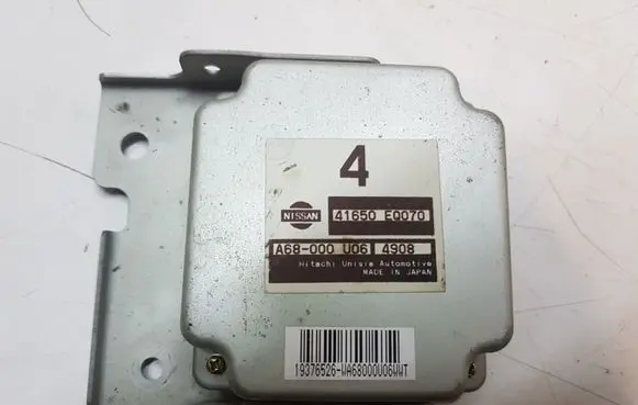 Nissan X-Trail T30 Torque split ecu control unit/module 41650EQ070