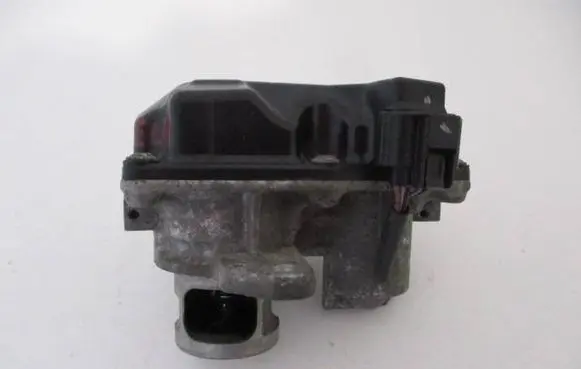 Nissan X-Trail T31 EGR valve 147101478R H8201061904