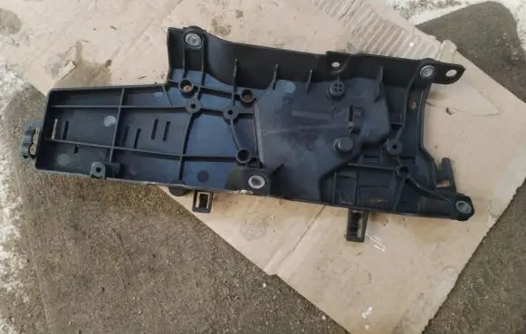 BMW X5 E70 Other engine bay part 7806494 6440410 0110210310405