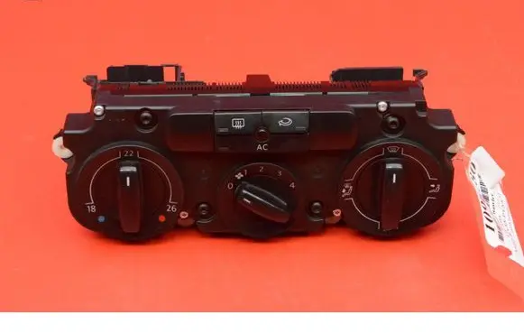 Volkswagen Jetta V Climate control unit