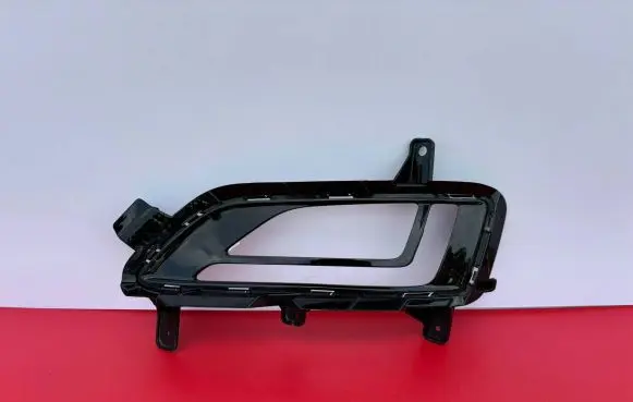 Hyundai Tucson TL Front bumper lower grill 86525-D7530