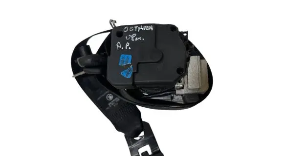 Skoda Octavia Mk2 (1Z) Front seatbelt 1U4857702C 00064786